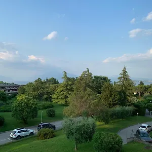 https://oliveto-apartment.it-lombardy.com